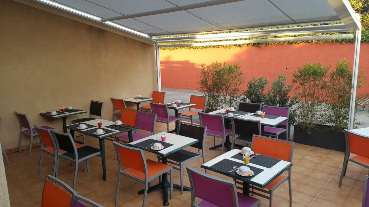 Hotel Le Galoubet Villeneuve-Loubet Exterior foto