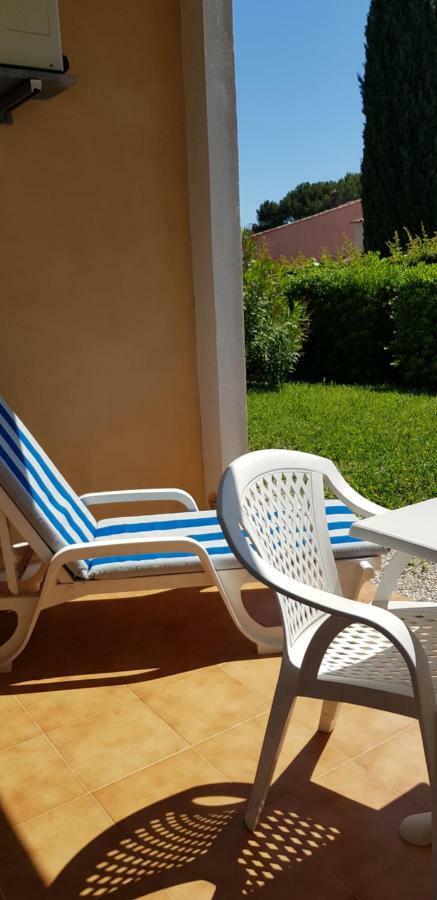 Hotel Le Galoubet Villeneuve-Loubet Exterior foto