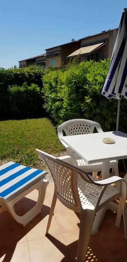 Hotel Le Galoubet Villeneuve-Loubet Exterior foto