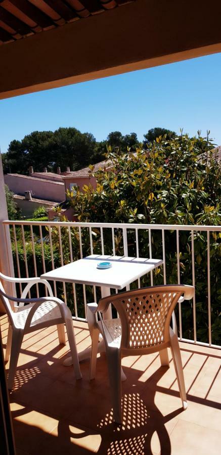 Hotel Le Galoubet Villeneuve-Loubet Exterior foto